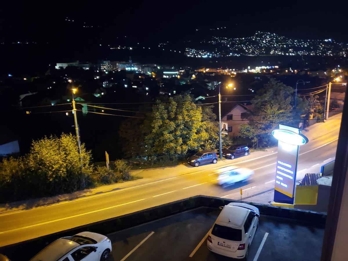 Sleep And Drive Apartment Sarajevo Exterior photo